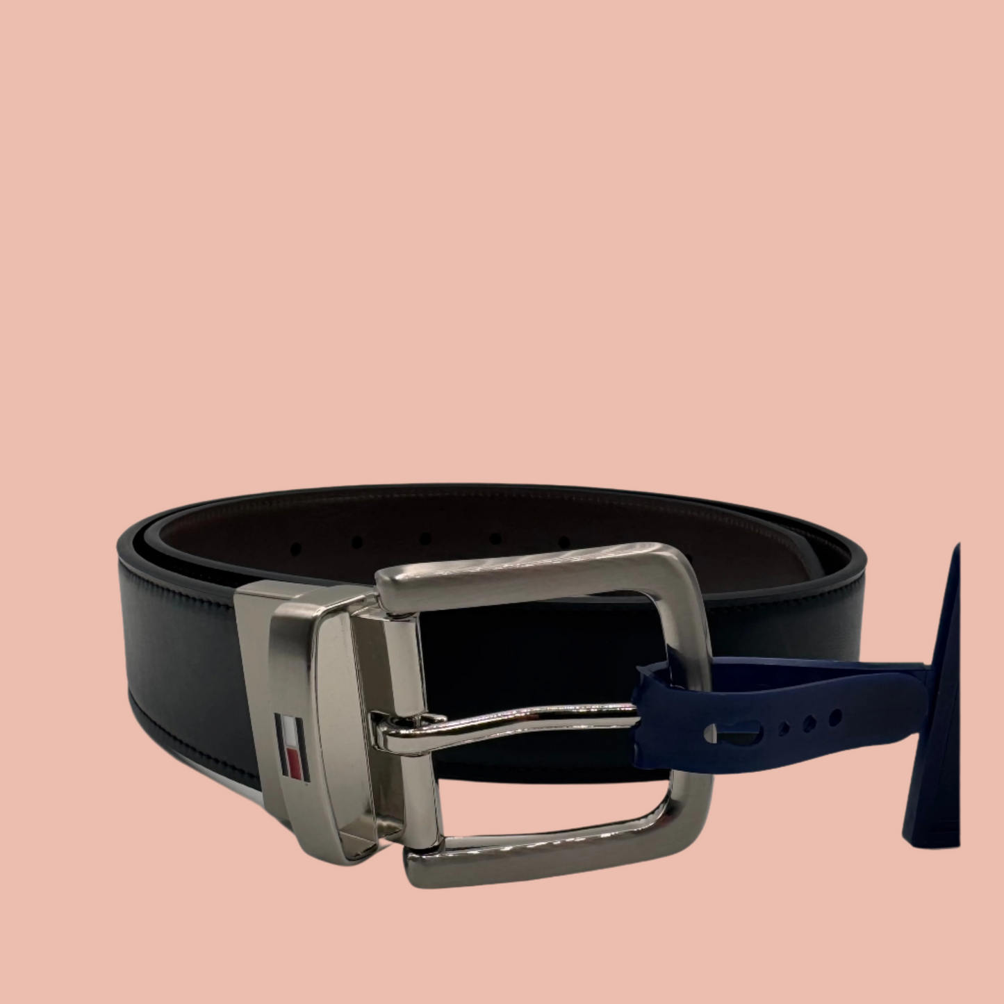 Tommy Hilfiger Men's Belt with Silver Buckle