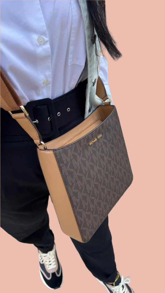 Michael Kors Jet Set Medium Swing Pack Crossbody