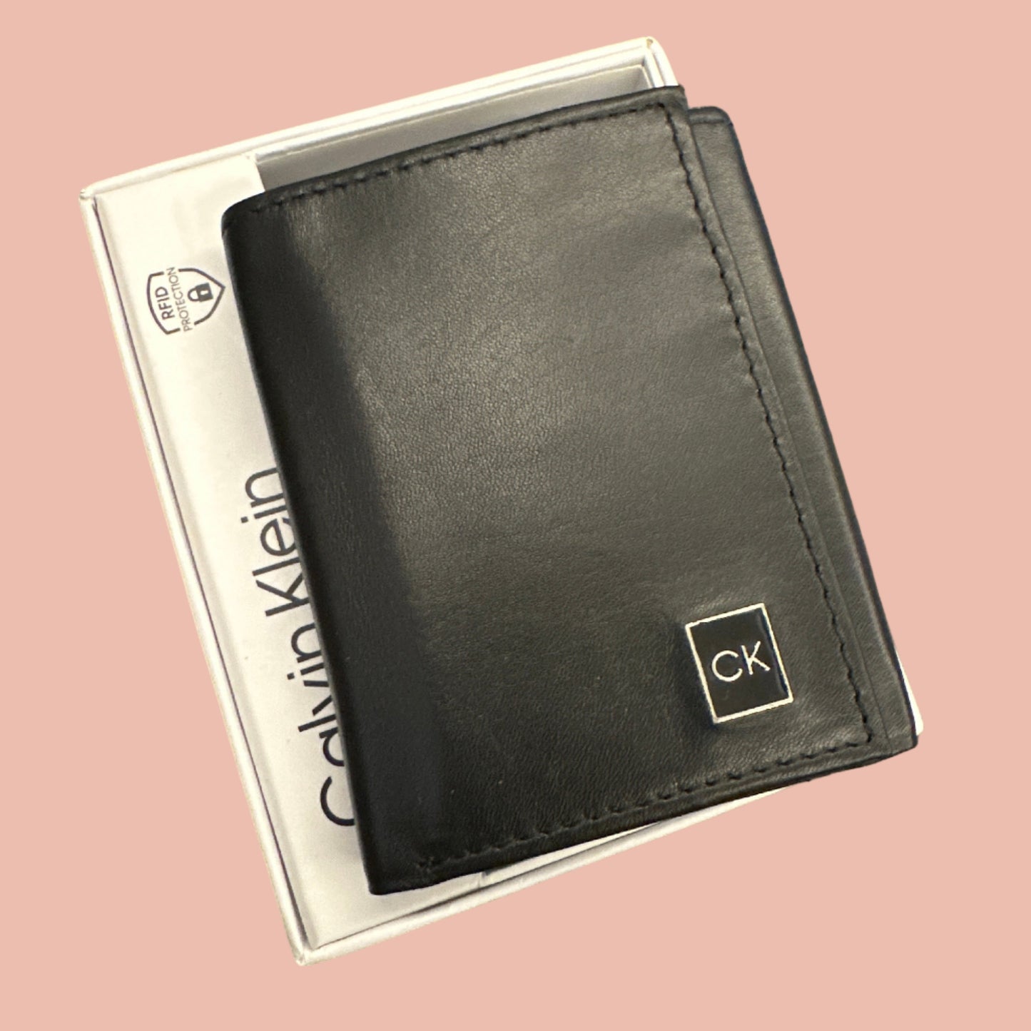 Calvin Klein Men Wallet in Box