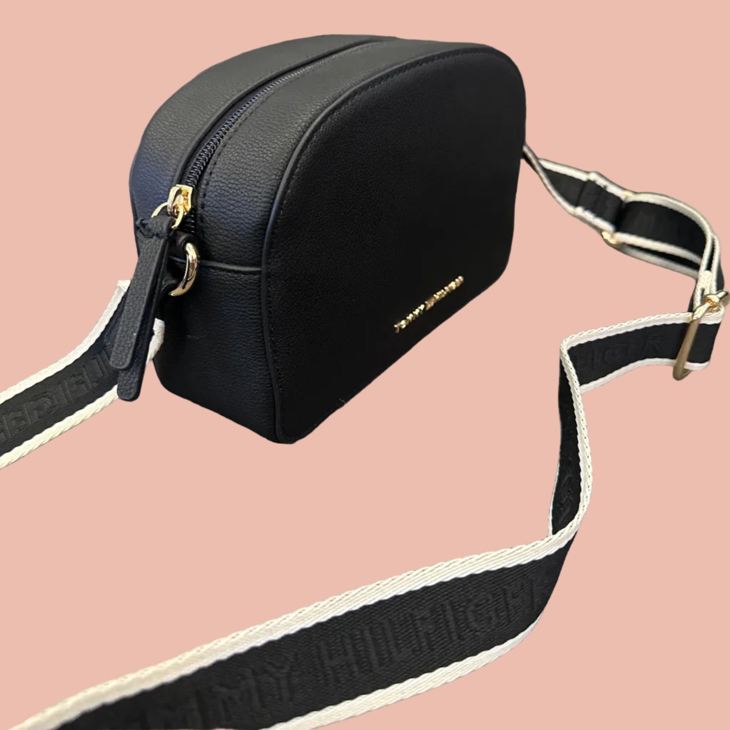 Tommy Hilfiger Crossbody