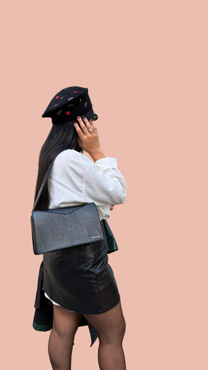 Calvin Klein Shoulder