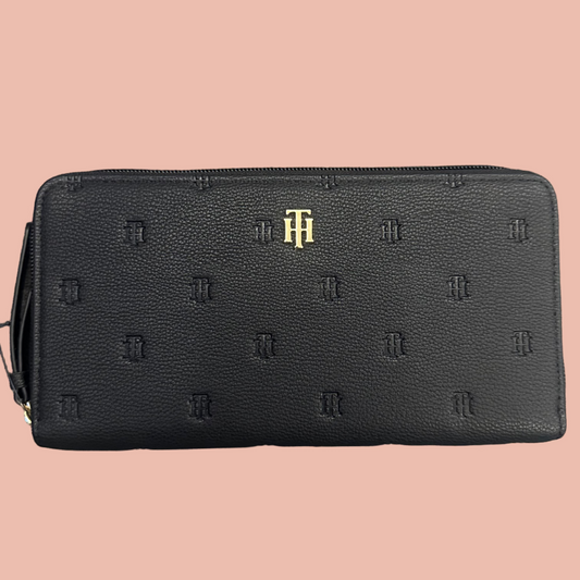 Tommy Hilfiger Logo Zipper Wallet