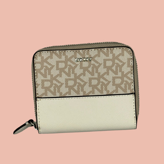 DKNY Wallet Woman
