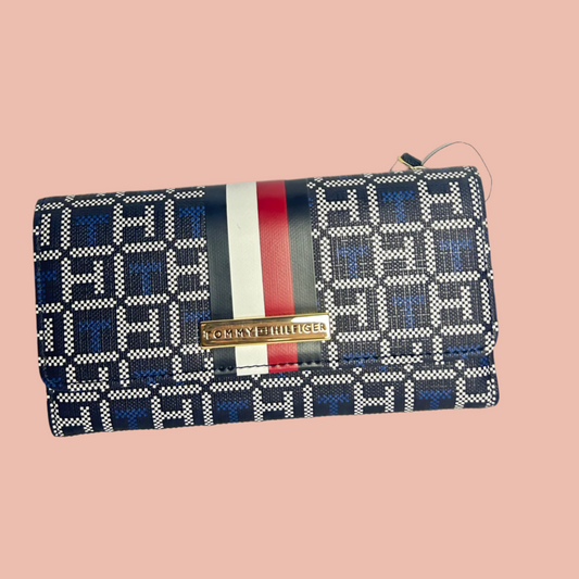 Tommy Hilfiger Wallet with Back Zipper