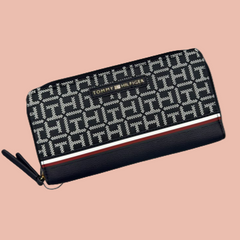 Tommy Hilfiger Black Wallet 